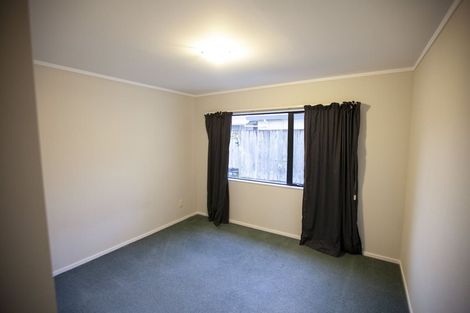 Photo of property in 21 Logan Way, Kelvin Grove, Palmerston North, 4414