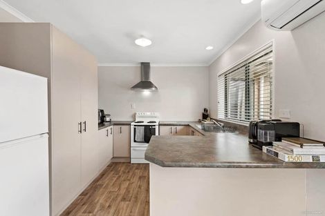 Photo of property in 23 George Crescent, Buckland, Pukekohe, 2677