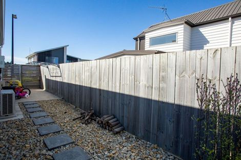 Photo of property in 8 Springside Court, Huntington, Hamilton, 3210