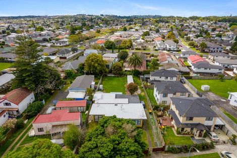 Photo of property in 13 Gibbs Road, Manurewa, Auckland, 2102