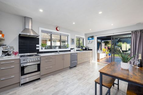 Photo of property in 102 Bridge Street, New Brighton, Christchurch, 8061