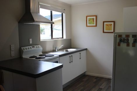 Photo of property in 1 Webster Place, Picton, 7220