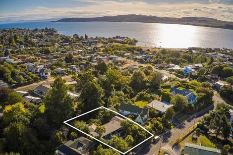 Photo of property in 7 Norfolk Road, Waipahihi, Taupo, 3330