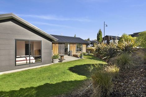 Photo of property in 51 Kirimoko Crescent, Wanaka, 9305