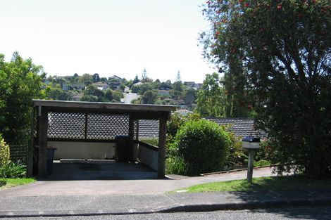 Photo of property in 21 Nor'east Drive, Northcross, Auckland, 0632