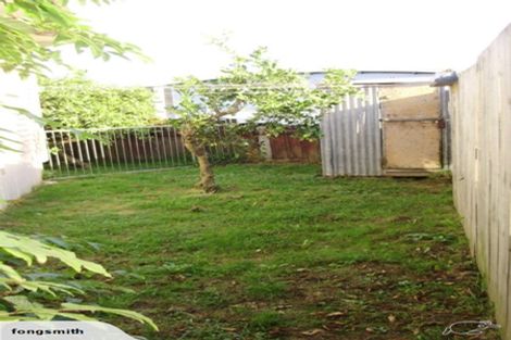 Photo of property in 53 Henderson Valley Road, Henderson, Auckland, 0612