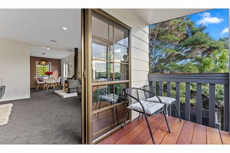 Photo of property in 61 Pemberton Avenue, Bayview, Auckland, 0629