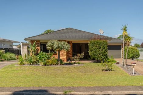 Photo of property in 13 Impala Place, Whitianga, 3510