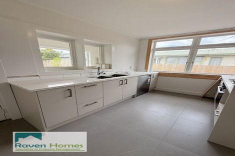 Photo of property in 12 Hutchinson Avenue, New Lynn, Auckland, 0600