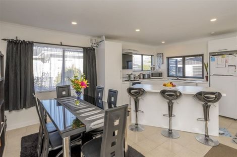 Photo of property in 21 Read Street, Levin, 5510