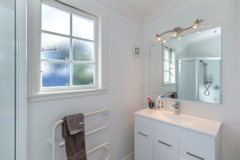 Photo of property in 22 Seddon Street, Levin, 5510