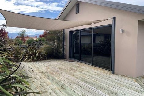 Photo of property in 32 Ash Avenue, Albert Town, Wanaka, 9305