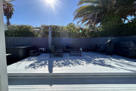 Photo of property in 24 Springtime Crescent, Stanmore Bay, Whangaparaoa, 0932