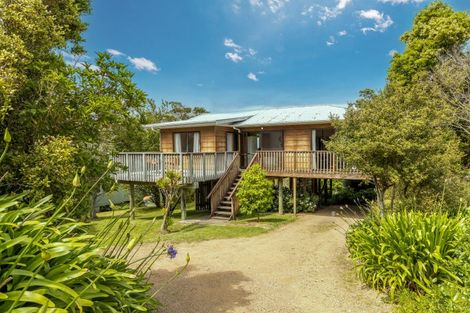 Photo of property in 25 Tawa Street, Oneroa, Waiheke Island, 1081