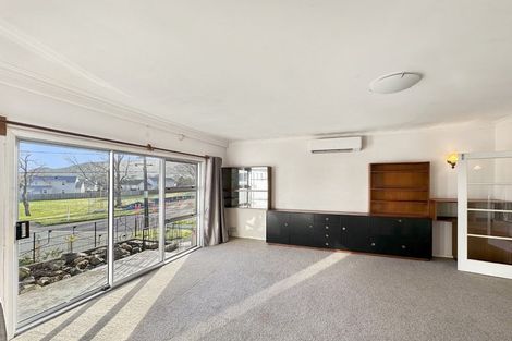 Photo of property in 216 Waddington Drive, Naenae, Lower Hutt, 5011