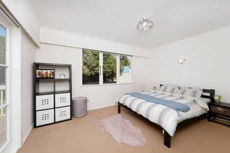 Photo of property in 46 Lowtherhurst Road, Massey, Auckland, 0614