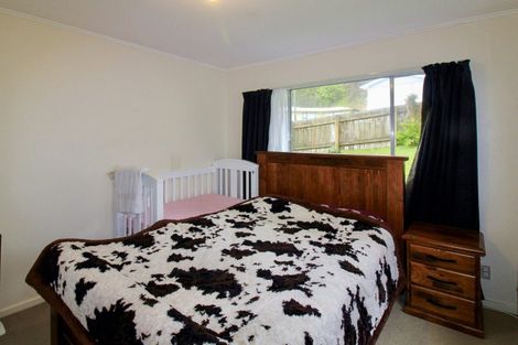 Photo of property in 2 Fairburn Grove, Johnsonville, Wellington, 6037