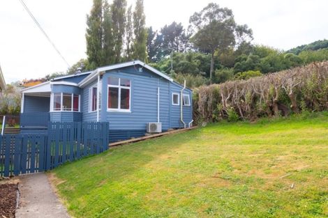 Photo of property in 7 Dickson Street, Macandrew Bay, Dunedin, 9014