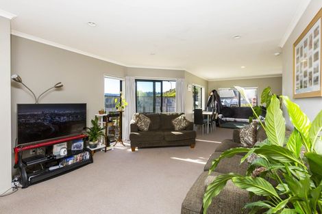 Photo of property in 4 Beaufort Close, Kingsley Heights, Upper Hutt, 5018