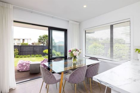 Photo of property in 87 Beachville Road, Redcliffs, Christchurch, 8081