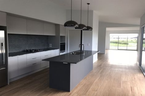 Photo of property in 11 Awatira Drive, Papamoa Beach, Papamoa, 3118