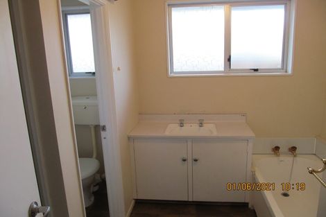 Photo of property in 35 Buckleys Road, Rangiora, 7400