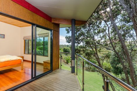 Photo of property in 106 Kemp Road, Massey, Auckland, 0614