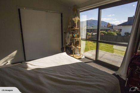 Photo of property in 47 Lawson Burrows Crescent, Te Anau, 9600