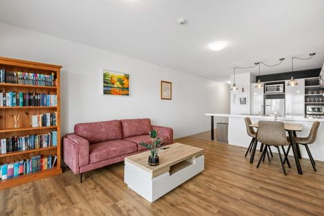 Photo of property in 4/270 Onewa Road, Birkenhead, Auckland, 0626