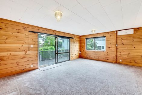Photo of property in 1/25 Cron Avenue, Te Atatu South, Auckland, 0610