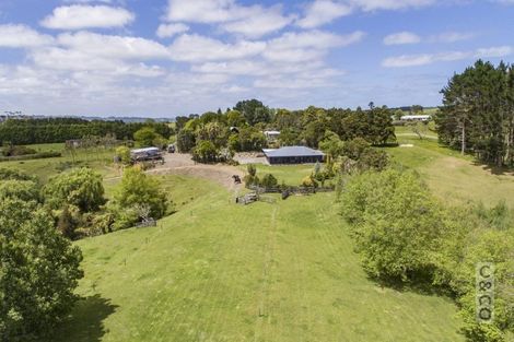 Photo of property in 166 Rimmer Road, Helensville, 0875