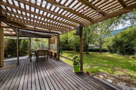 Photo of property in 27 Buller Street, Picton, 7220