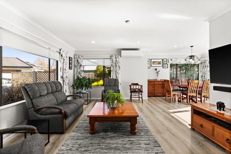 Photo of property in 17 Alderney Close, Taradale, Napier, 4112