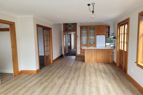 Photo of property in 15 Sackville Street, Fitzroy, New Plymouth, 4312