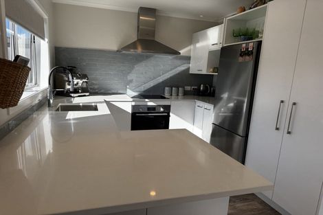 Photo of property in 6 Snappers Lane, Foxton Beach, Foxton, 4815