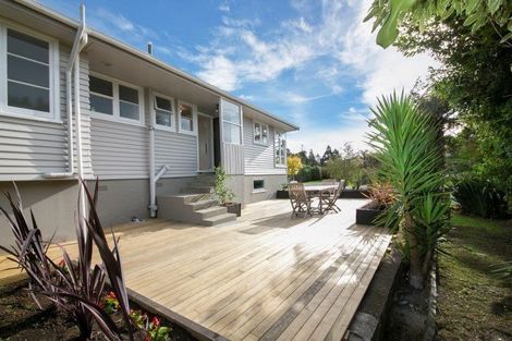 Photo of property in 15 Westall Road, New Lynn, Auckland, 0600