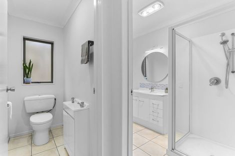 Photo of property in 18 Parris Street, Moturoa, New Plymouth, 4310