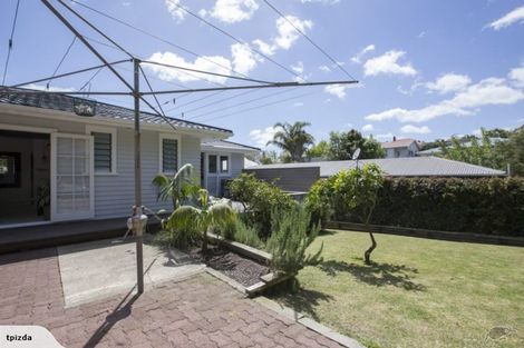 Photo of property in 38 Bannerman Road, Morningside, Auckland, 1022