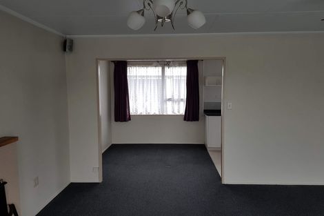 Photo of property in 75 Brandon Street, Featherston, 5710