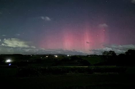 Photo of property in 133 Hanham Road, Kumeu, 0891