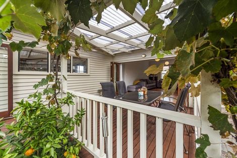 Photo of property in 44 Plunket Terrace, Hamilton East, Hamilton, 3216