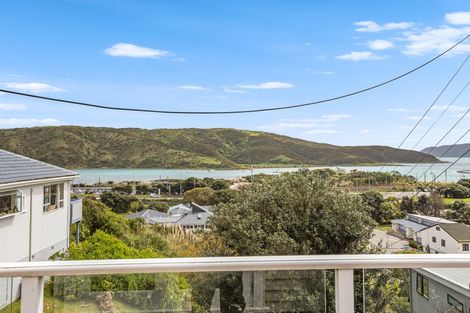 Photo of property in 28 Paremata Crescent, Paremata, Porirua, 5024