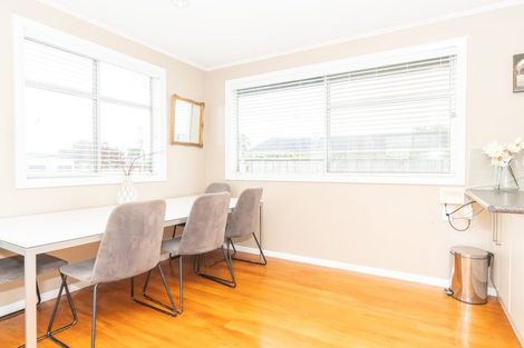 Photo of property in 59 Sandwich Road, St Andrews, Hamilton, 3200