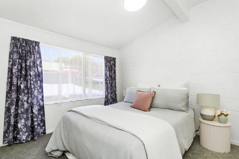 Photo of property in 1/29 Main Road, Tawa, Wellington, 5028