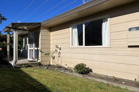 Photo of property in 7b Portland Street, Welcome Bay, Tauranga, 3112