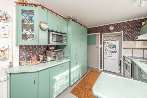 Photo of property in 87 Manuka Street, Castlecliff, Whanganui, 4501