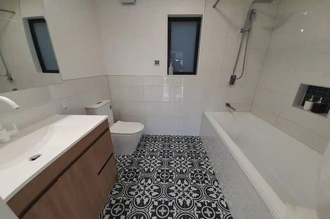 Photo of property in 32a Woodvale Grove, Fairfield, Lower Hutt, 5011