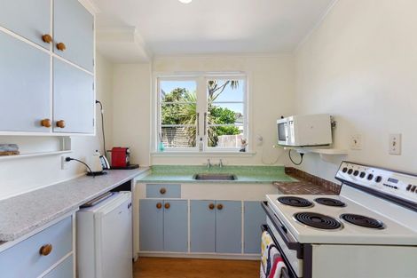 Photo of property in 6 Rangiuru Road, Otaki Beach, Otaki, 5512