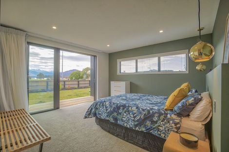 Photo of property in 35 Roche Street, Wanaka, 9305