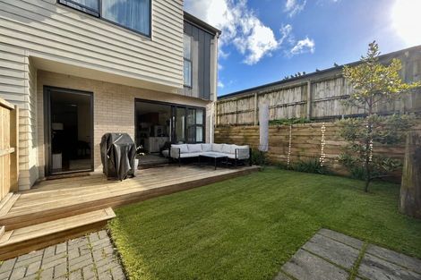 Photo of property in 7/22 Coniston Avenue, Te Atatu South, Auckland, 0610